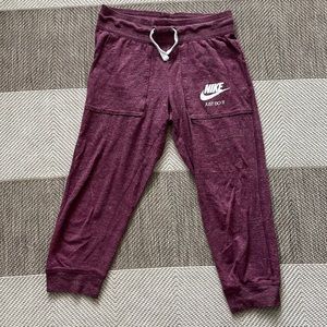 Nike cropped Sweatpants